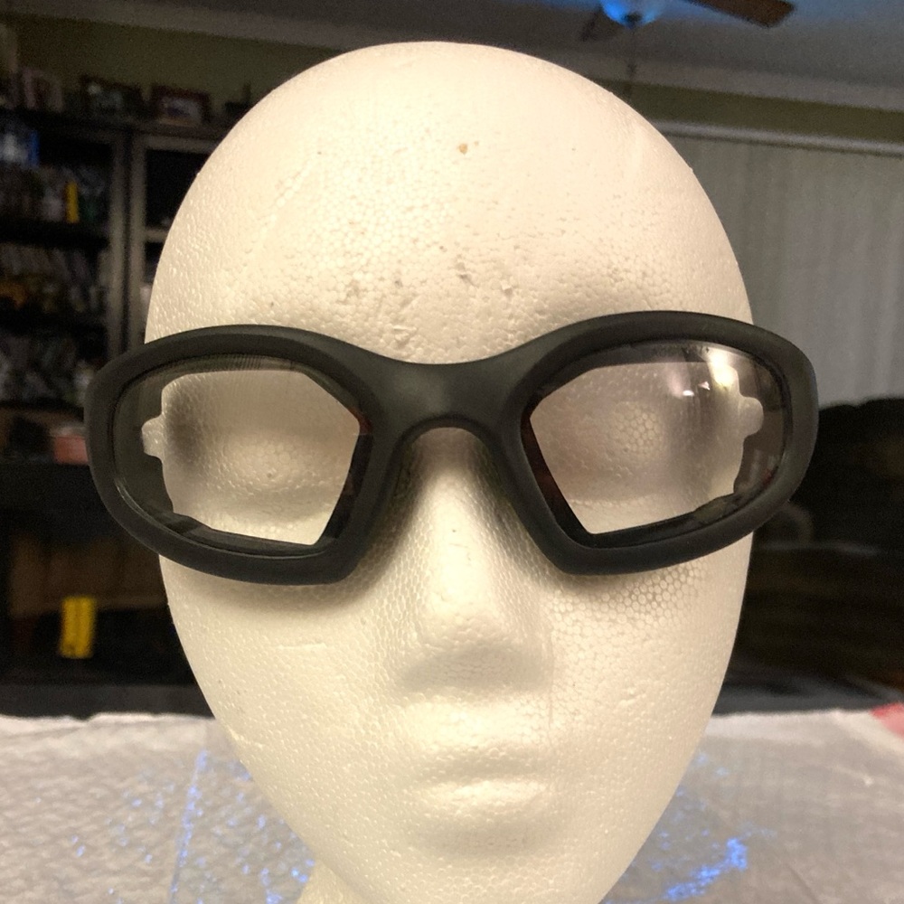 PELTOR Impact/Dust Resistant Goggle: Black, Wraparound Goggles, Polycarbonate - Picture 3 of 16